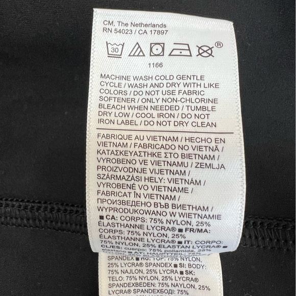 ATHLETA Om My Way Racerback Athletic Dress in Black, size M - Picture 9 of 11